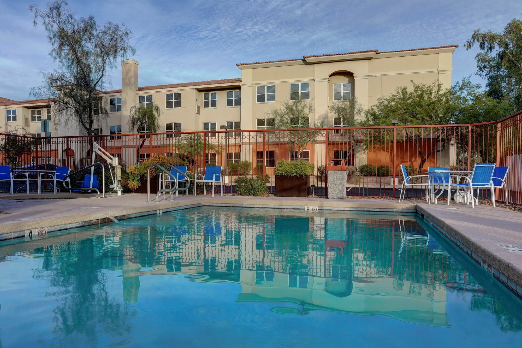 Greentree Inn And Suites Mesa / Phoenix Exterior photo